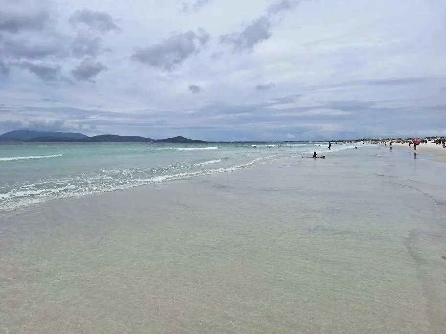 Locacao Temporada Cabo Frio Rj. Apartman 0*,  Brazília